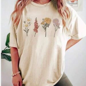 Floral Graphic Tee | Soft Beige T-Shirt | Size L